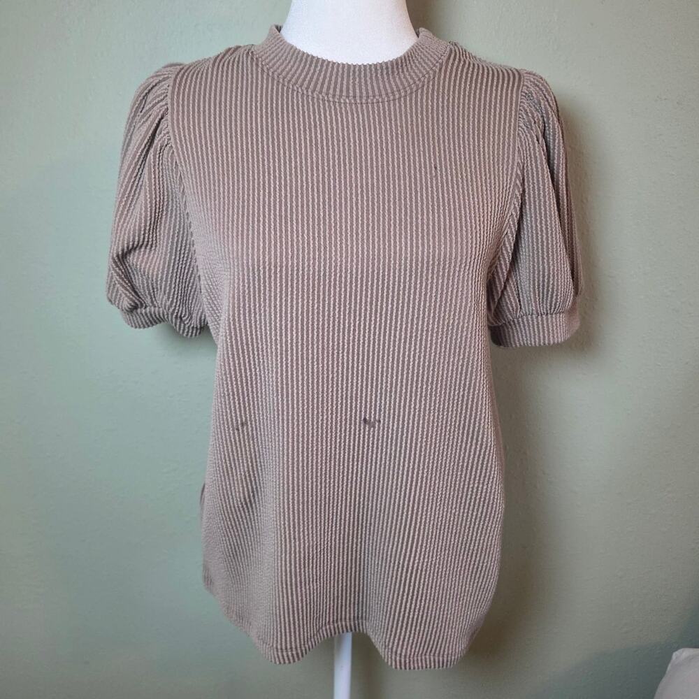 Zenana Puff Short Sleeve Ribbed Mock Neck Top M Taupe Brown Striped Textured